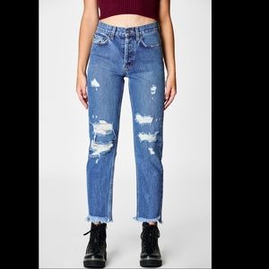 NWOT LF Carmar “Emilia” distressed jeans size 25